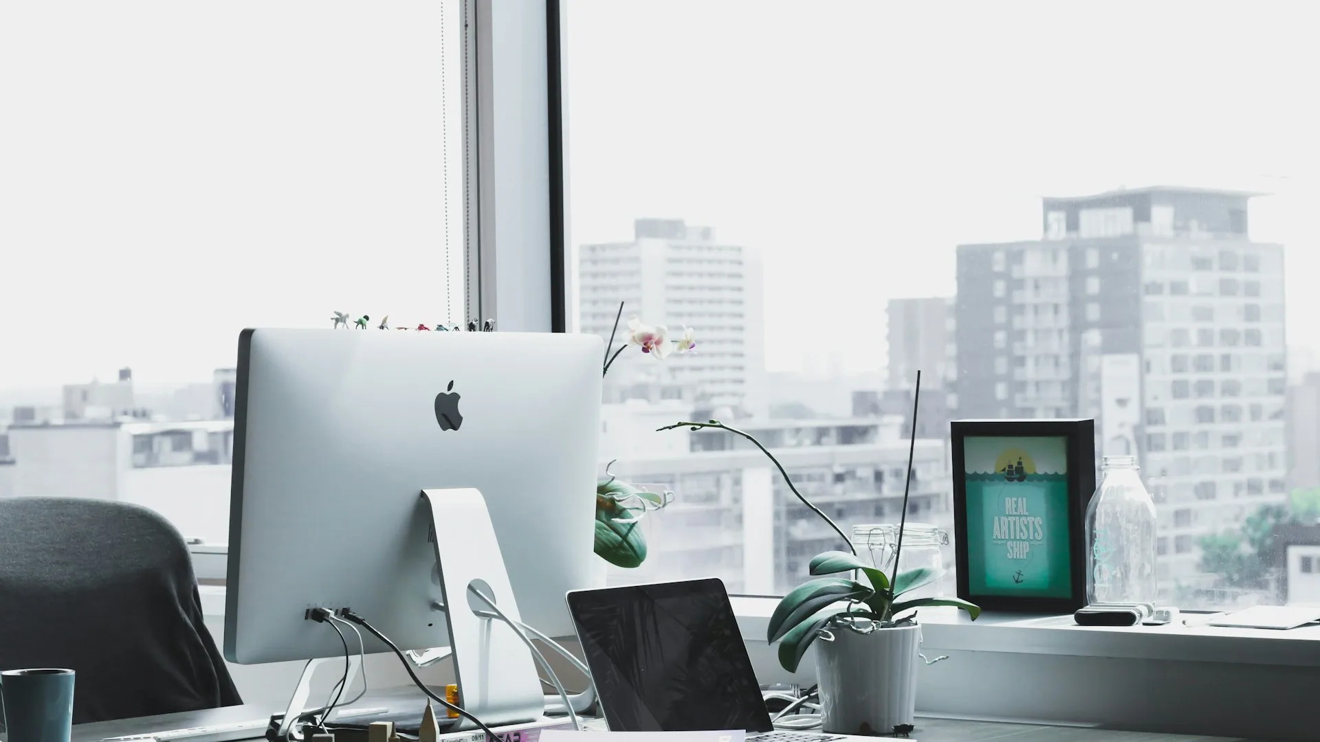 Professional project consultation and planning environment